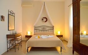 Vichou Rooms